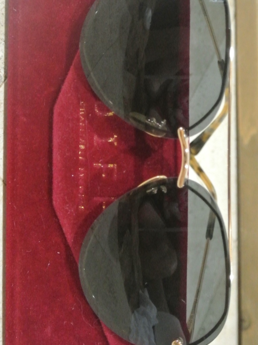 DIFF BLACK LENS GOLD TRIM AVIATOR SUNGLASSES